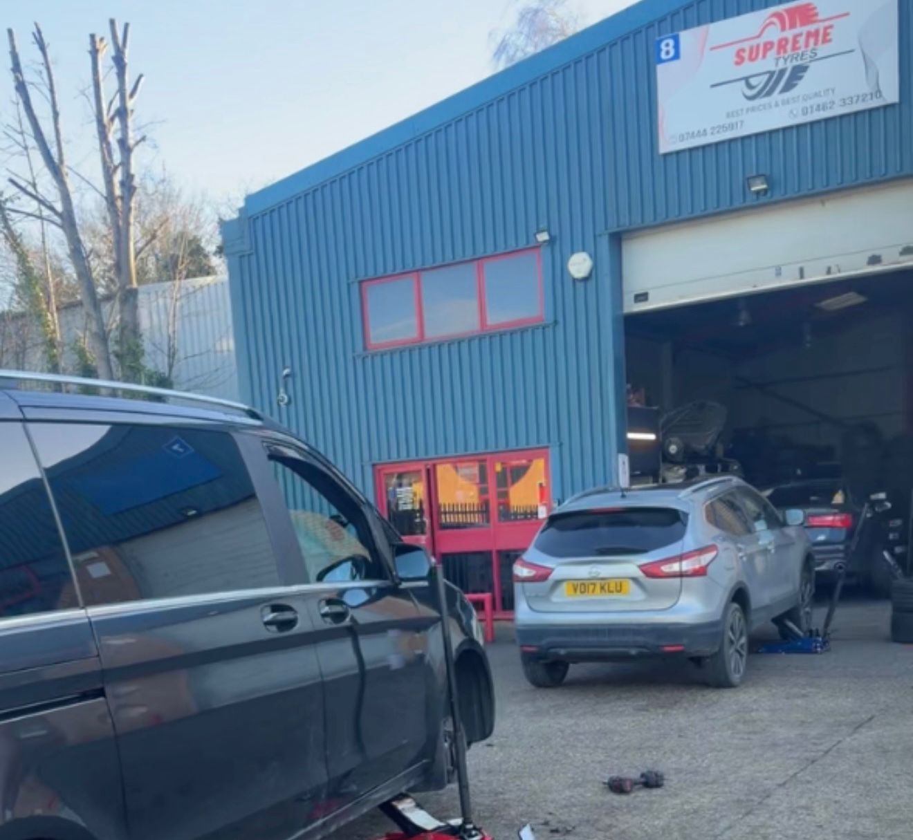 Supreme Tyres garage photo 5