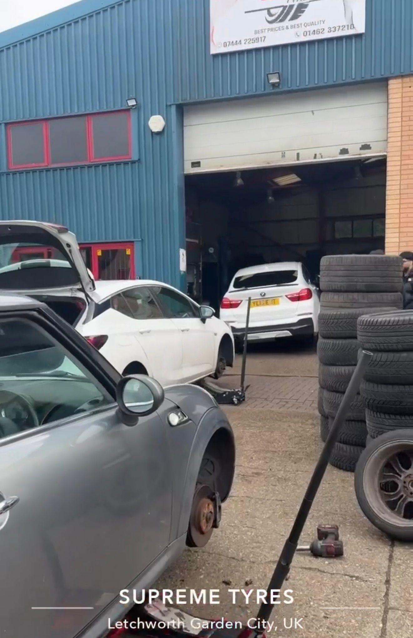 Supreme Tyres garage photo 7